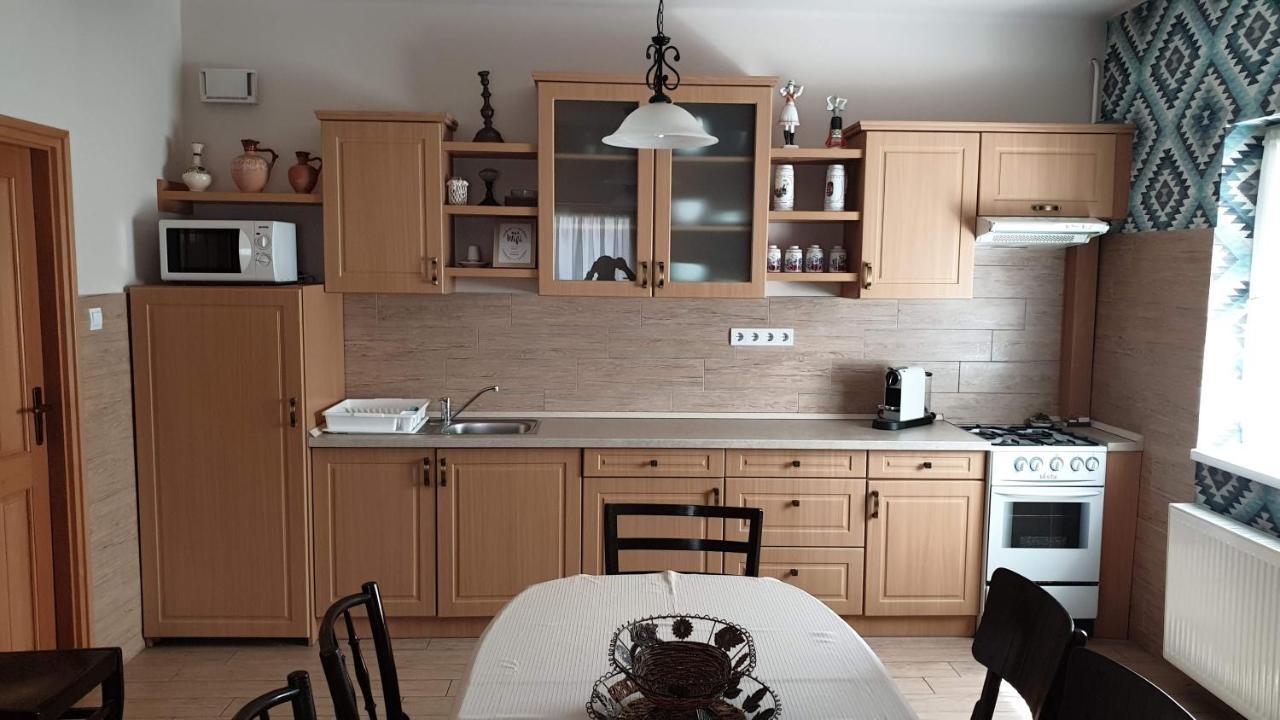 Keller Apartmanok Hajdúszoboszló Exterior foto